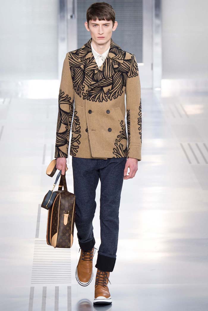 Модель 1 из мужской коллекции Louis Vuitton осень-зима 2015-2016